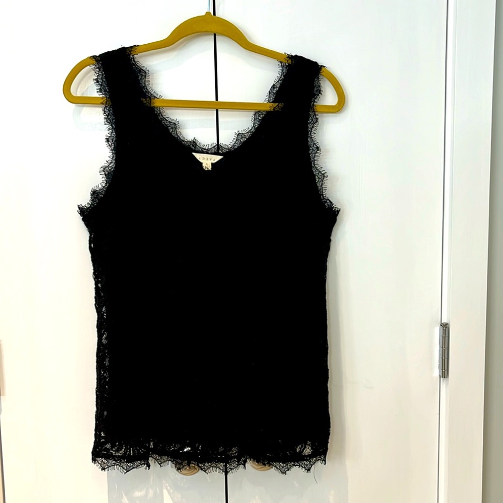 Adiva fully lined eyelash lace sleeveless top